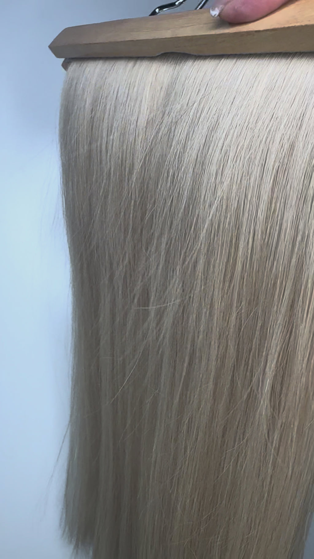 Extensions de cheveux adhésives beiges
